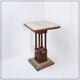 Table piédestal en bois et marbre