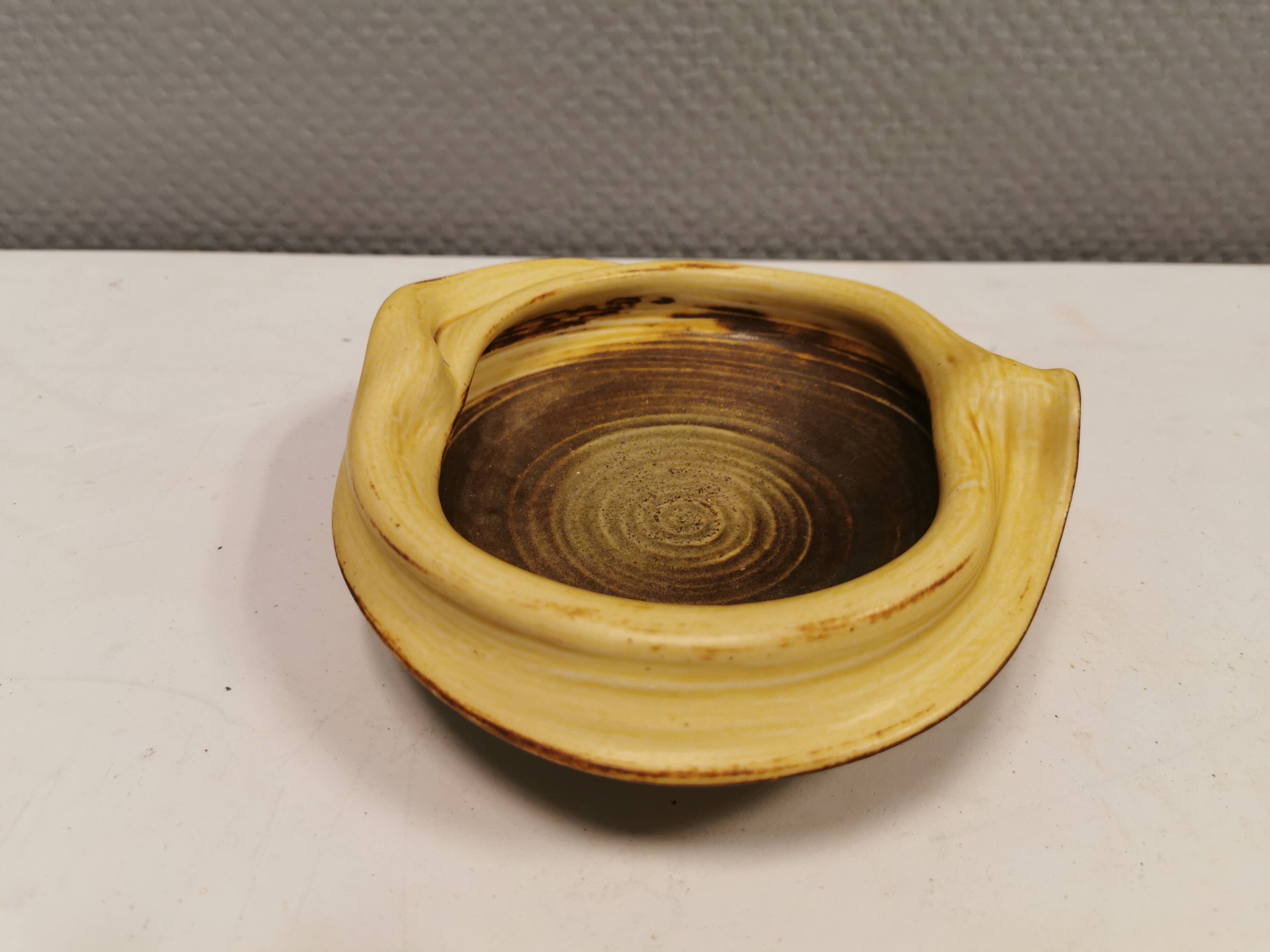 Ceramic bowl from Glarbo ceramics 1983 Denmark.