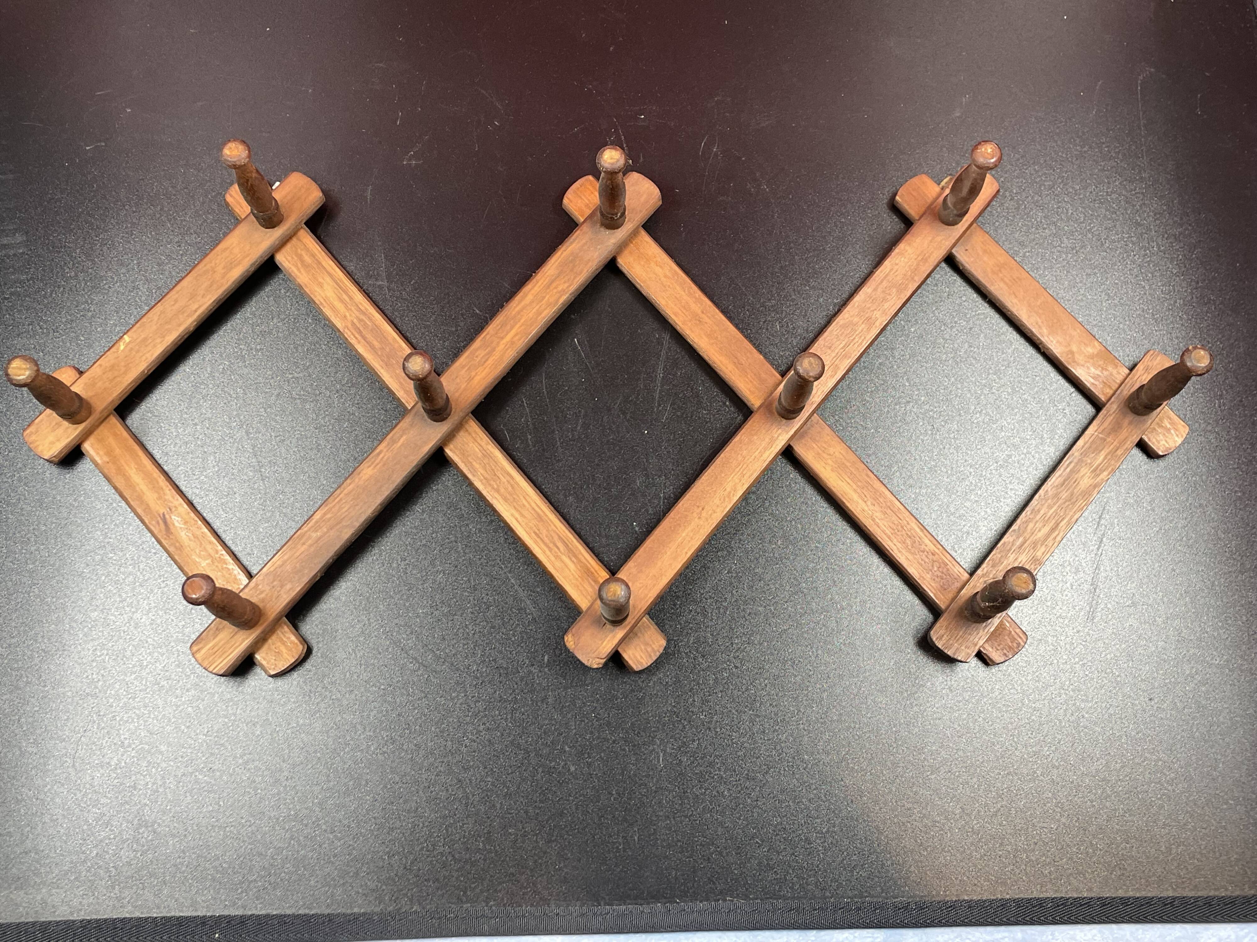 Coat rack, Wooden Accordion Hat Rack approximately 52 x 24 x 8 cm