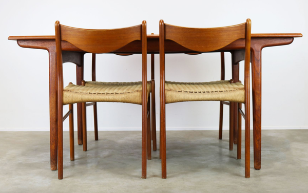 Ensemble de salle à manger par Ejner Larsen & Aksel Bender pour Naestveld Mobelfabrik & Glyngore Stolefabrik Danemark 1950s