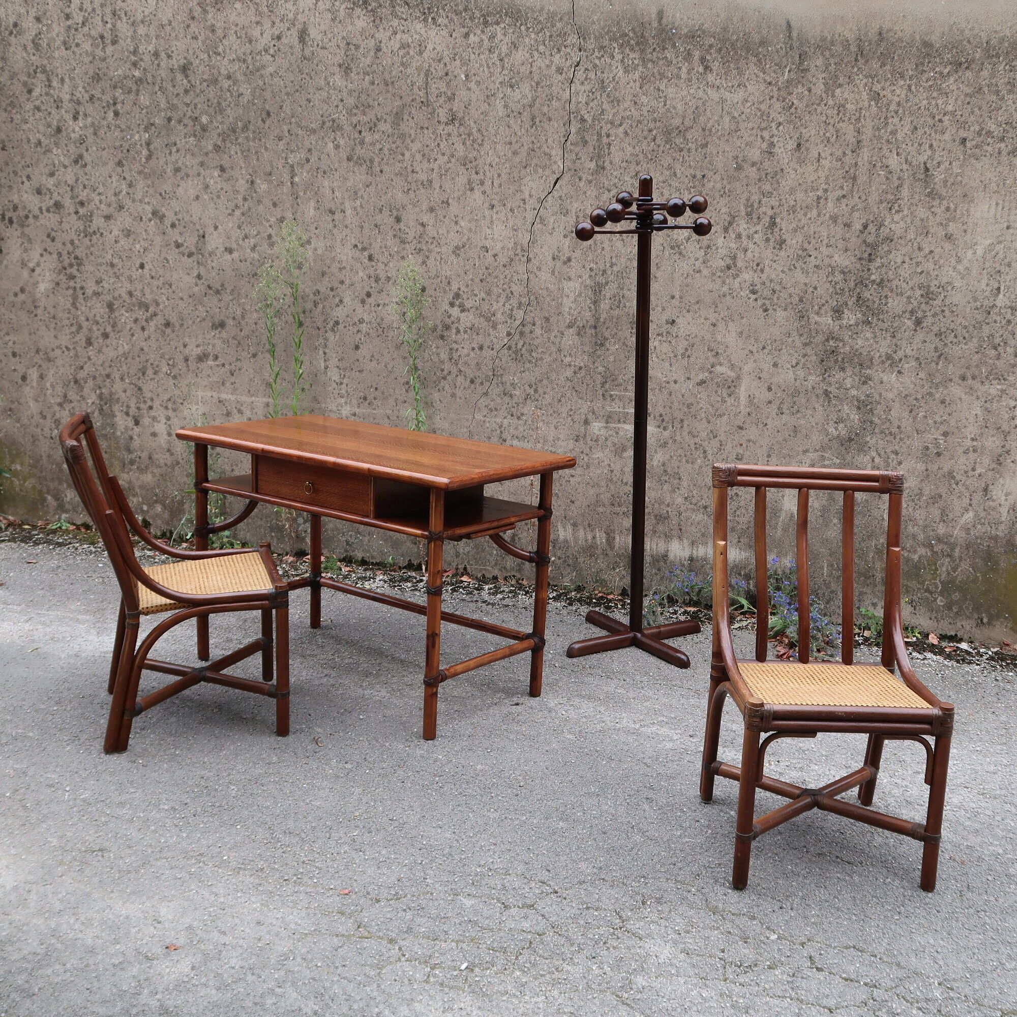 Bamboo and wooden desk with right side shelf on slide by Mc Guire 120x60