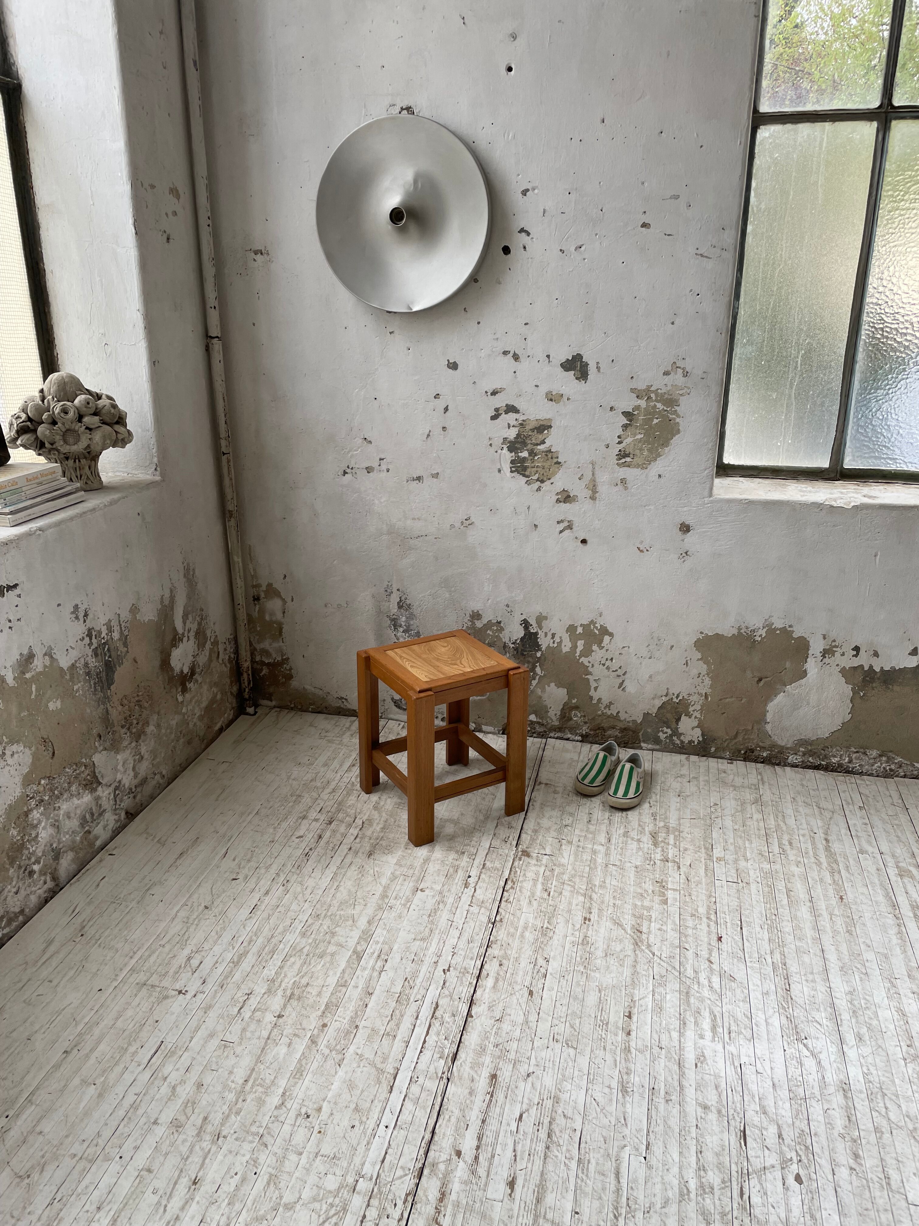 Solid elm stool Maison Regain