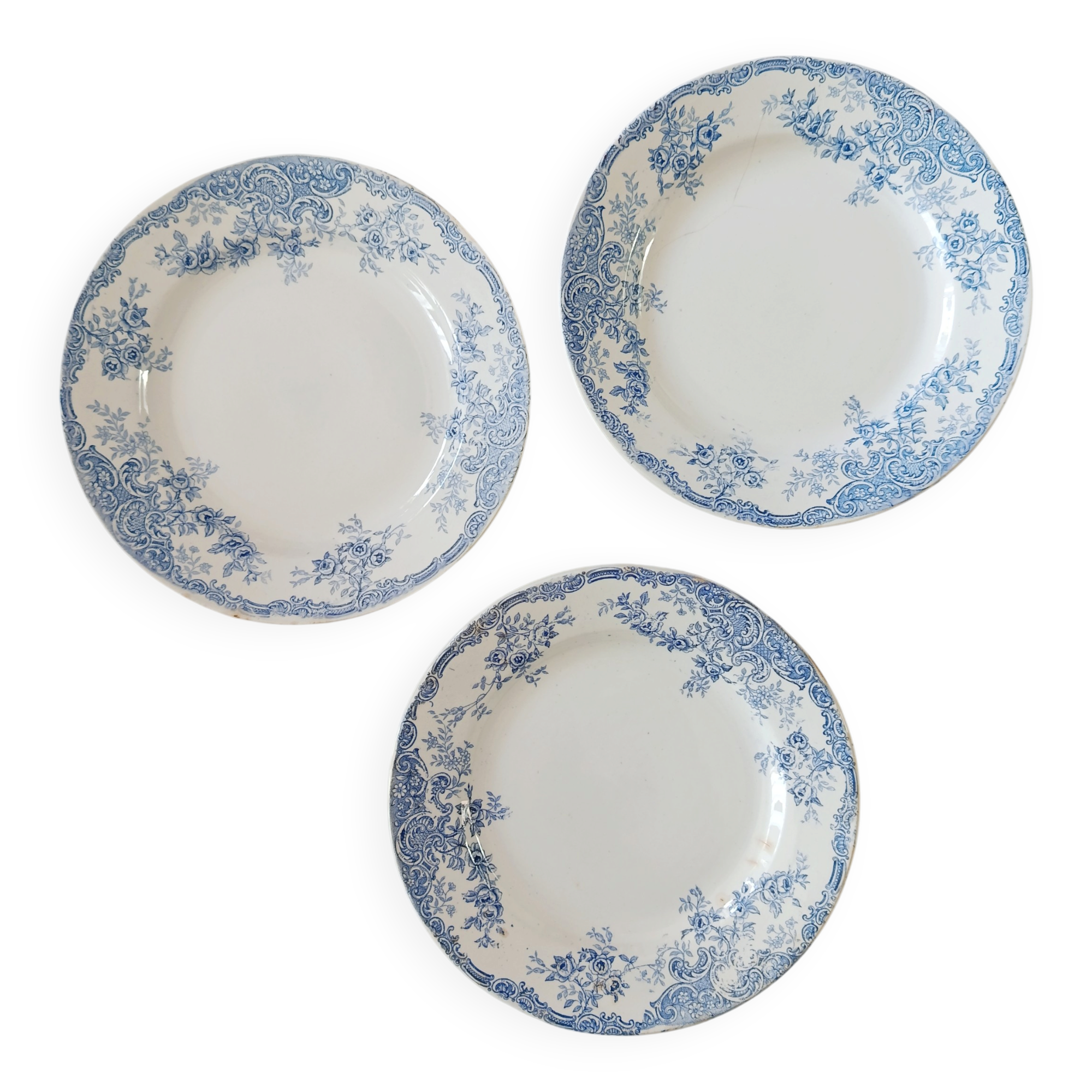 Set of 3 dessert plates in Nimy ironstone.
