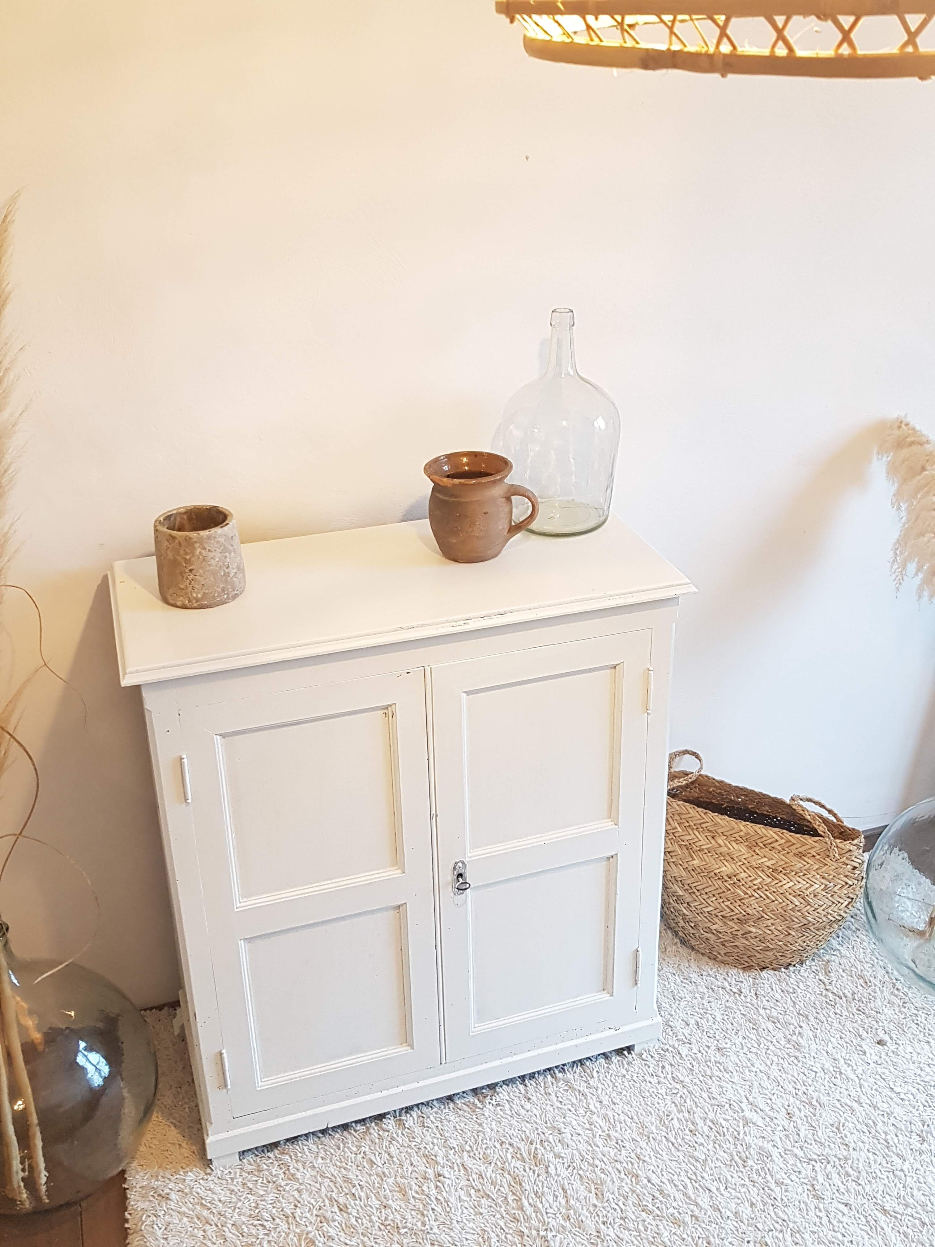 Old white Parisian buffet