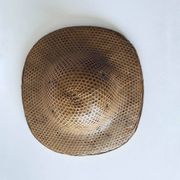 Ancien chapeau asiatique