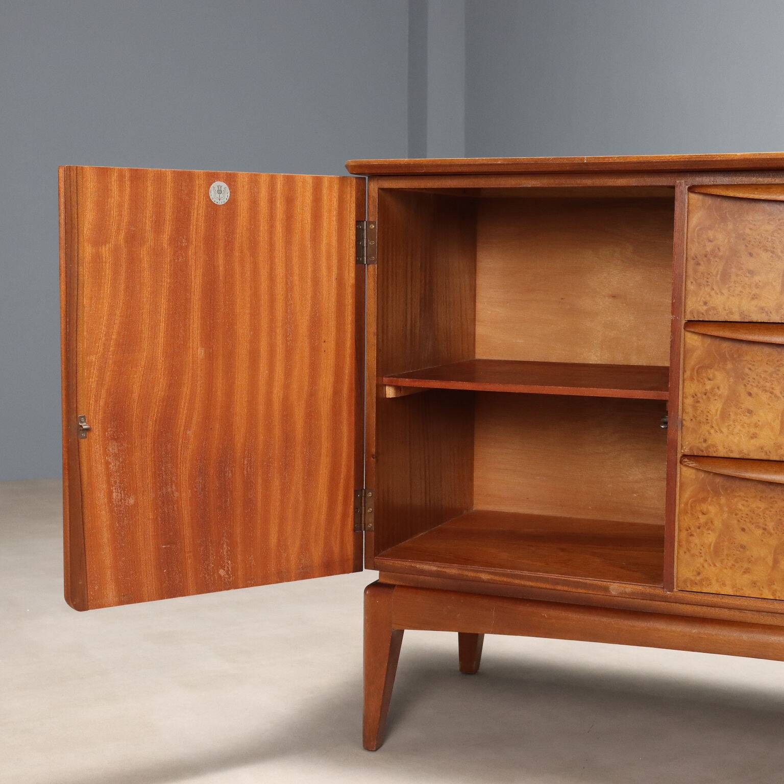 Buffet des années 1960 par un fabricant nord-européen