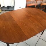 Extension table and 4 chairs by Hans Olsen edited by Frem Rolje