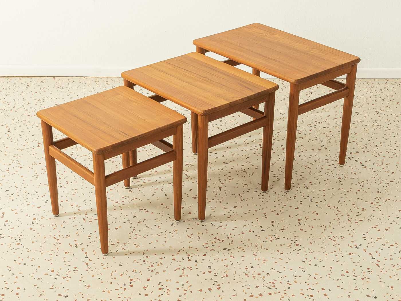 Pull out tables 1960