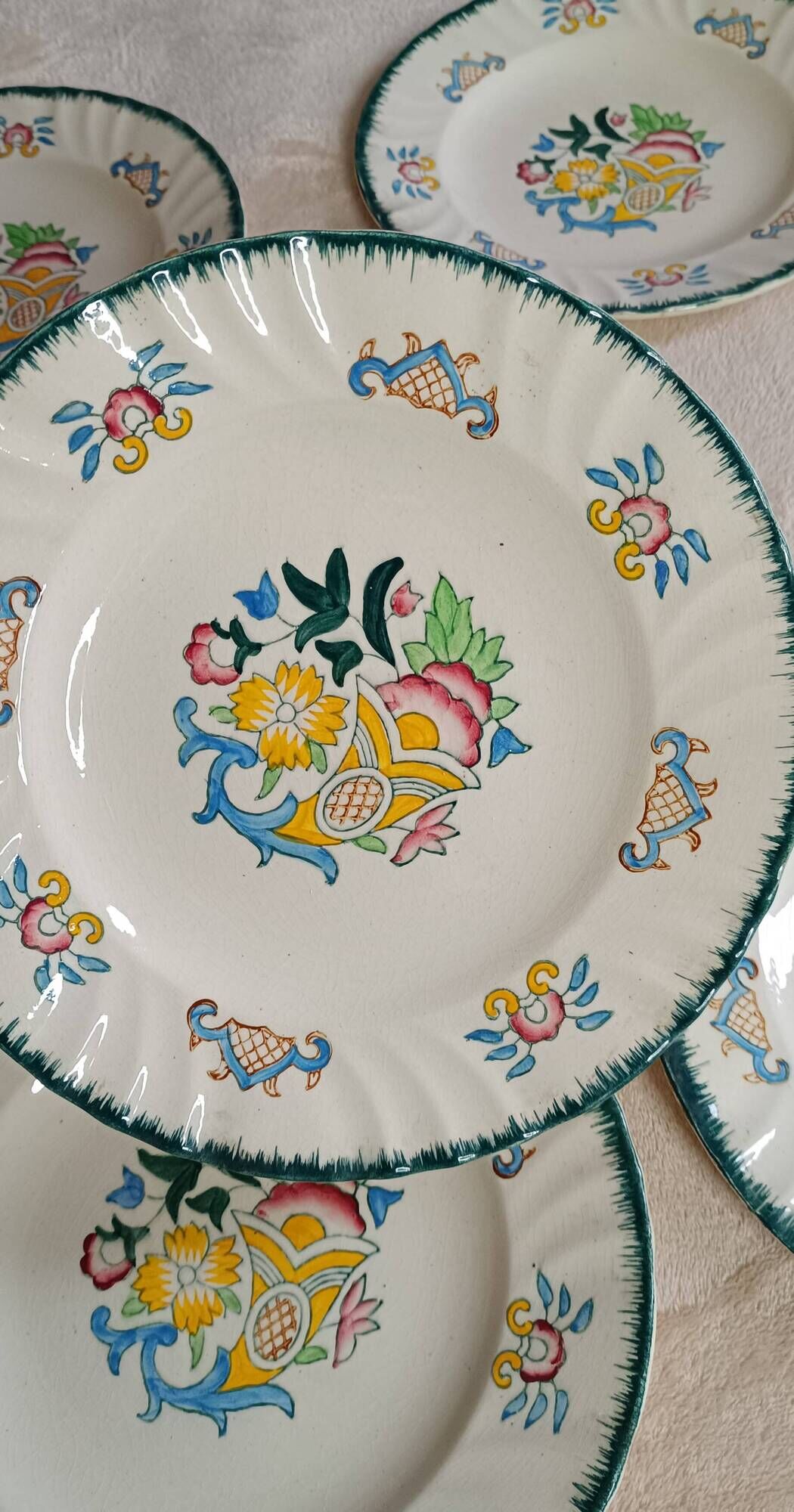 Set of 6 large flat plates Longwy Vieux Rouen vintage