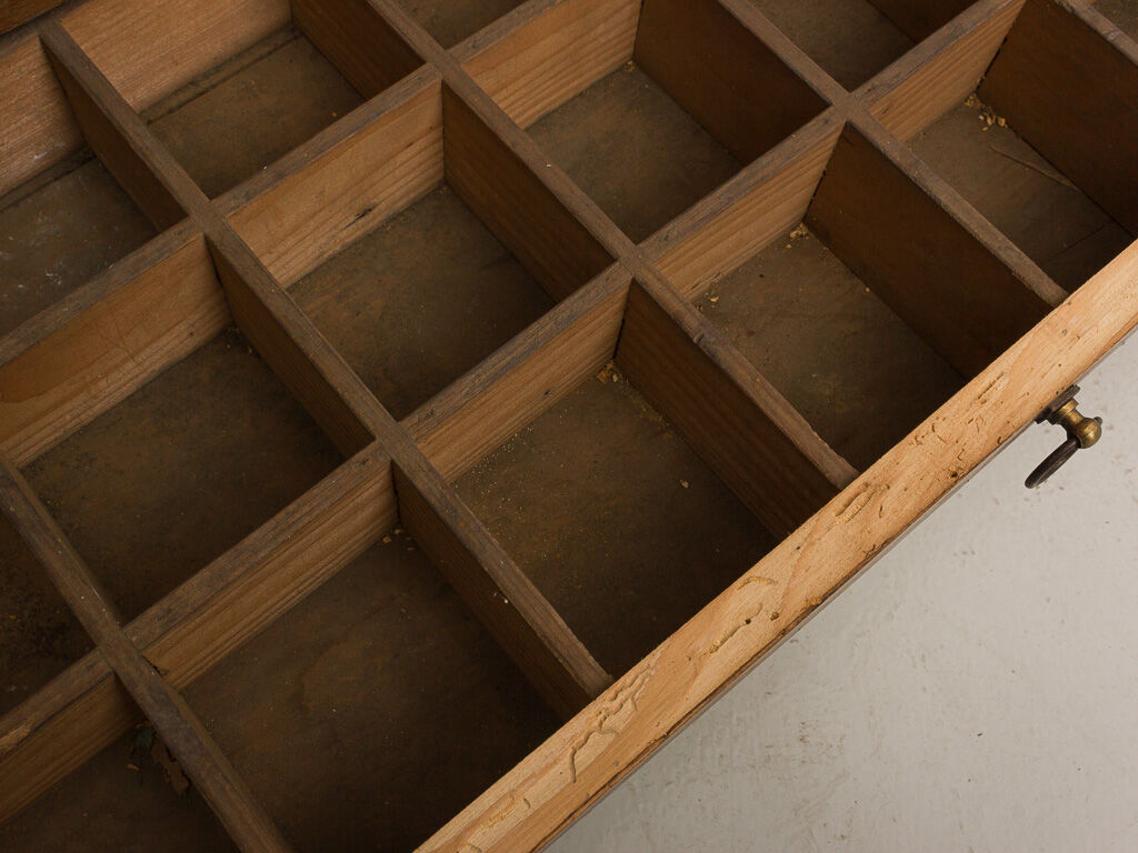 Solid wood column equipped with 20 drawers