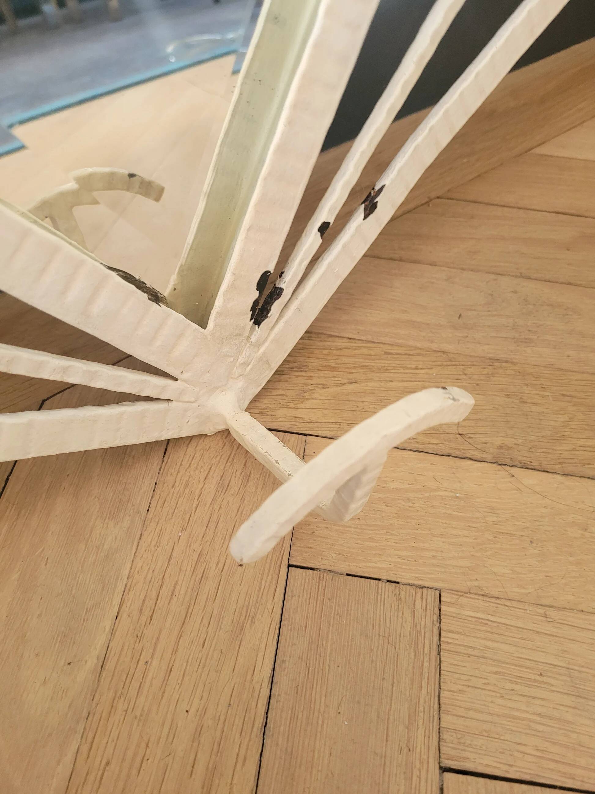 Entrance hall - Wall-mounted coat rack with mirror