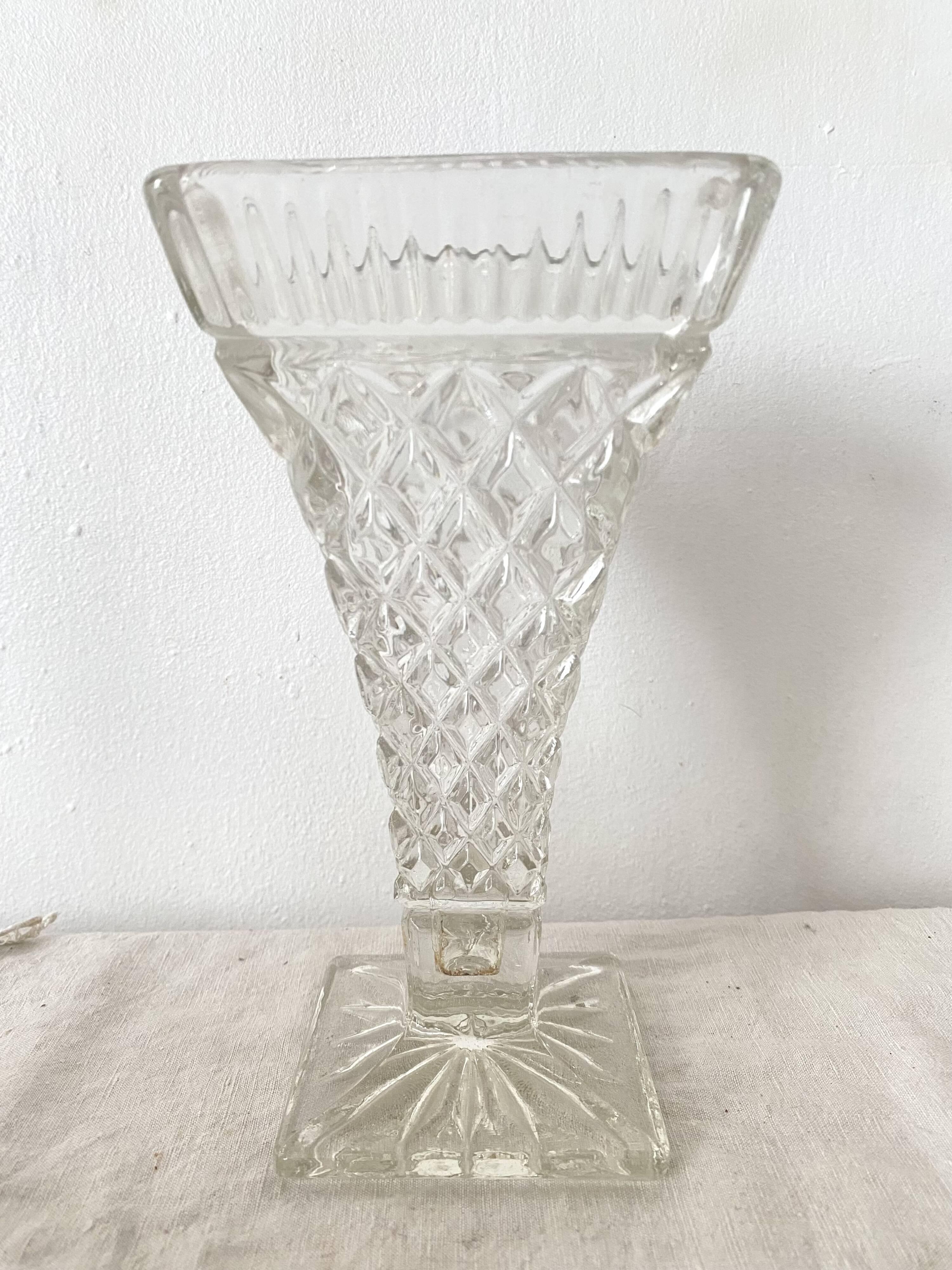 Vintage cornet-shaped vase, 1960s