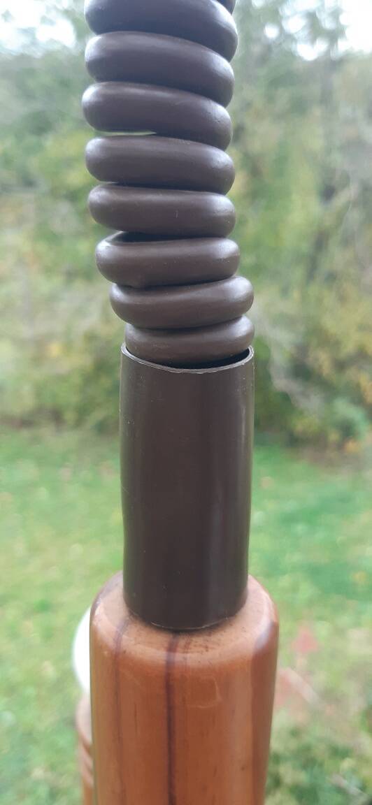 Scandinavian wooden turned pendant light, 70s/80s, chalet spirit.