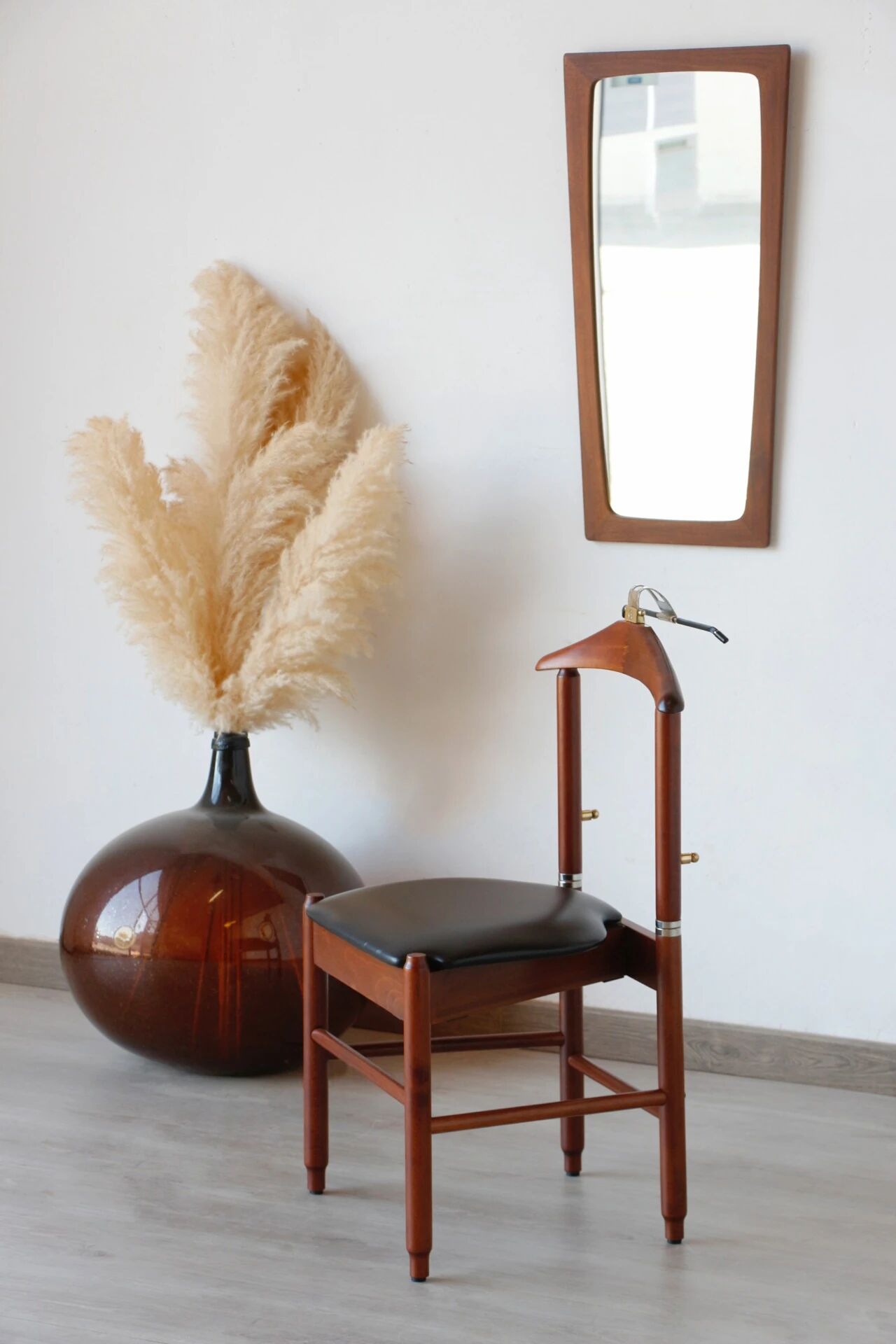 Fratelli Reguitti valet – Vintage Italian chair