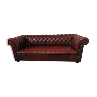 Sofa Chesterfield upholstered red leather