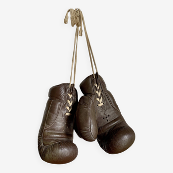 Vintage boxing gloves, 1940s