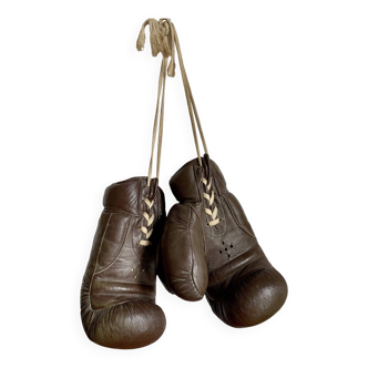 Vintage boxing gloves, 1940s