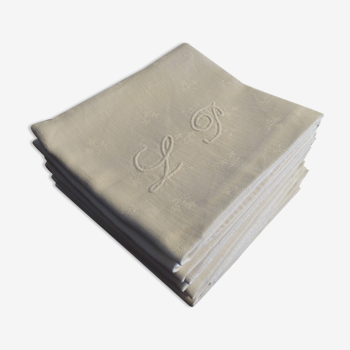 Lot 11 serviettes de table brodées coton damassé monogramme  L .P 55,5 cm sur 55,5 cm