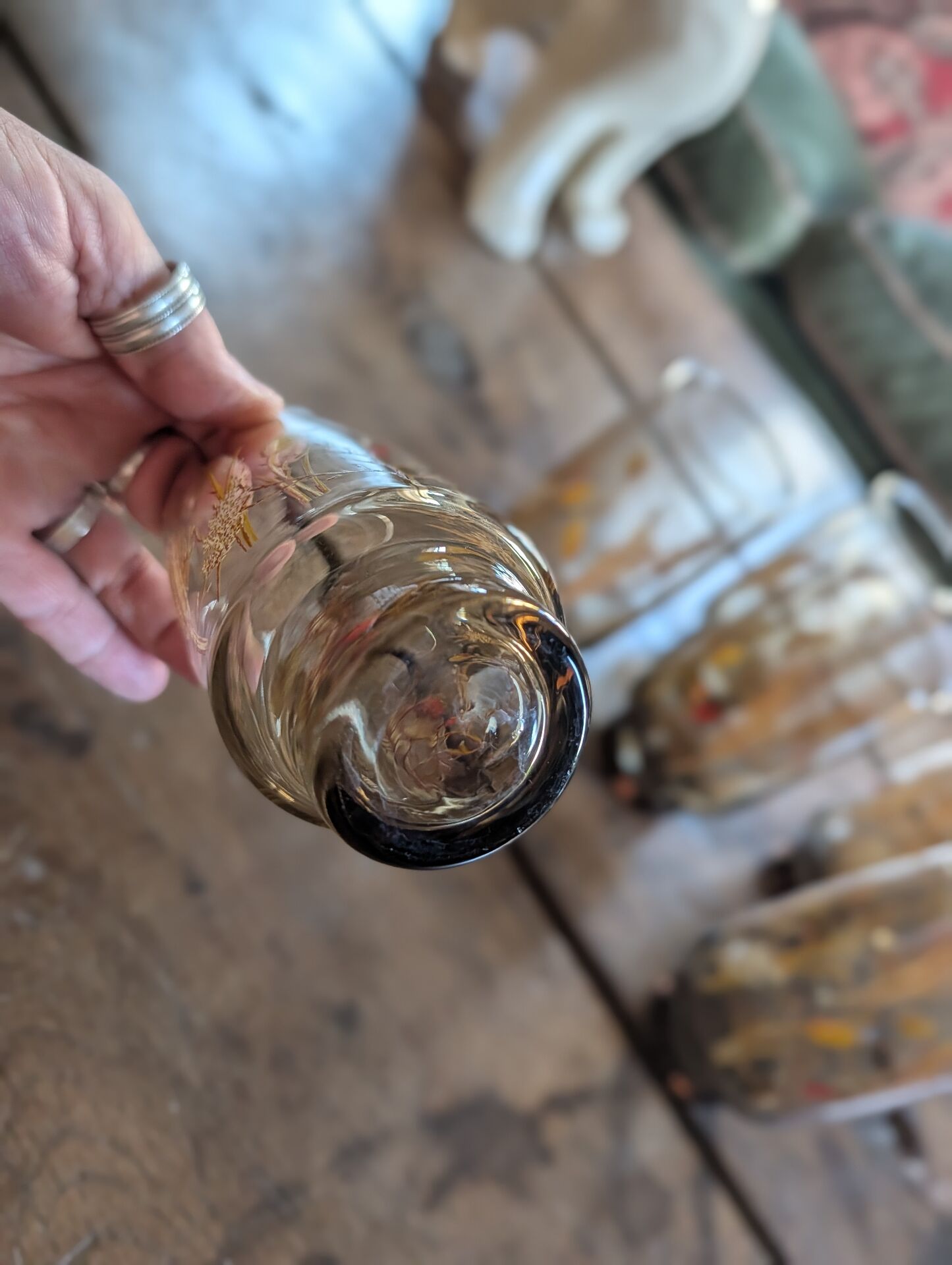6 verres ambrés décor champêtre, années 1970