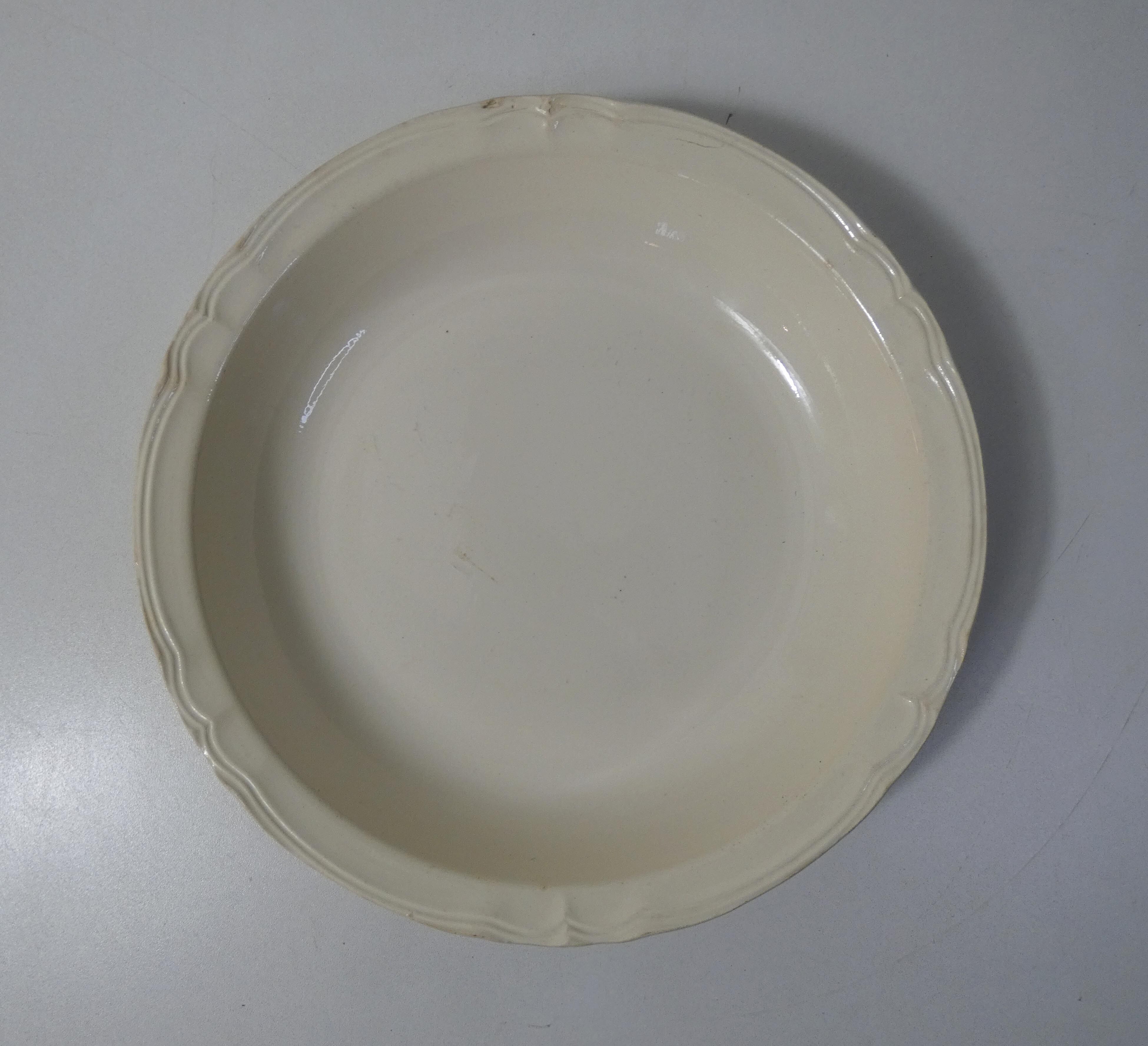 Hollow dish Digoin