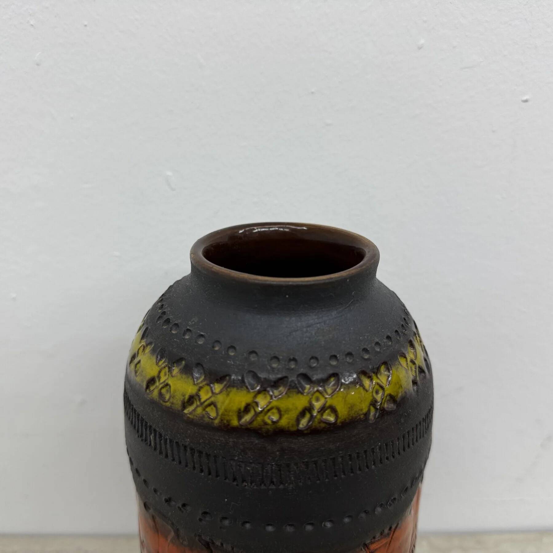 Mid-century Bitossi Genovese Aldo Londi vase Italy, 1970s