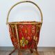 Travailleuse tricoteuse panier corbeille à ouvrage en rotin et tissu années 70