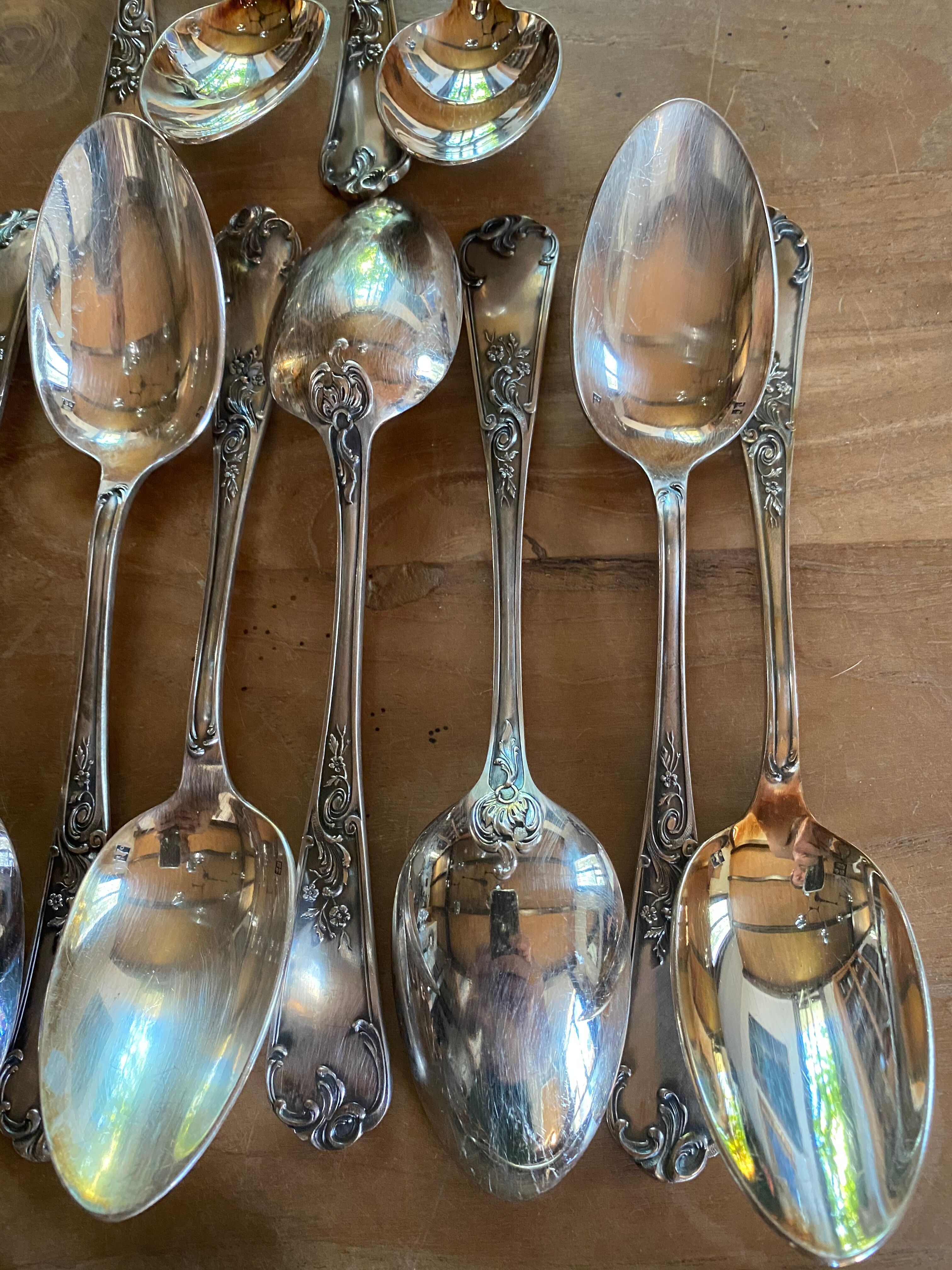 Complete silver metal cutlery housewife for 12 people