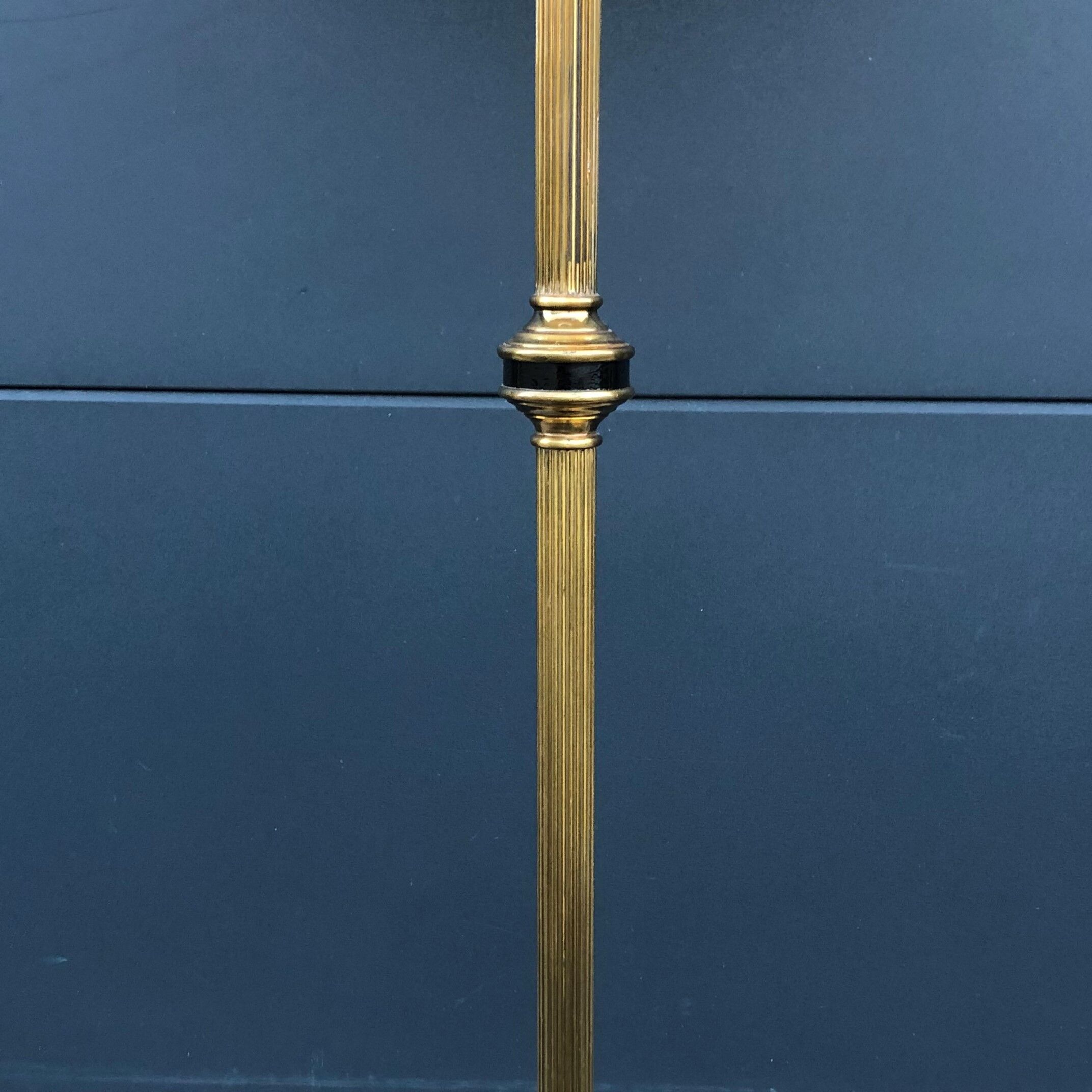 Floor lamp