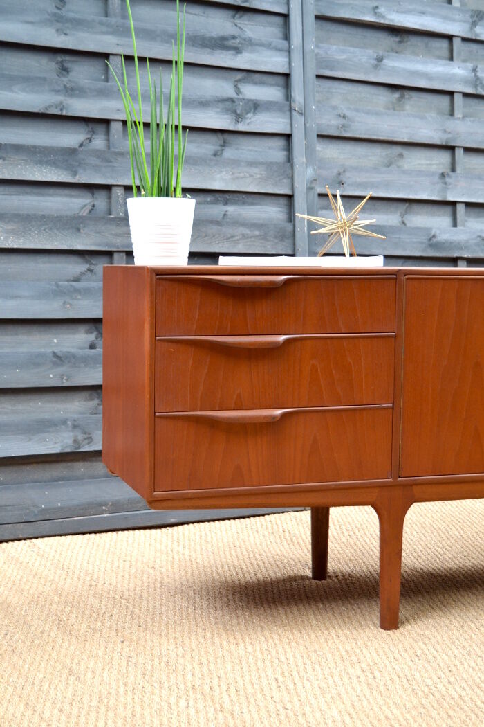 Enfilade en teck par McIntosh