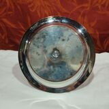 Ancien coquetier en métal argenté avec sa soucoupe