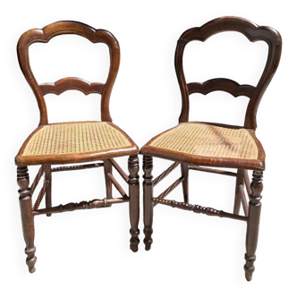 Paire de chaises en bois et cannage