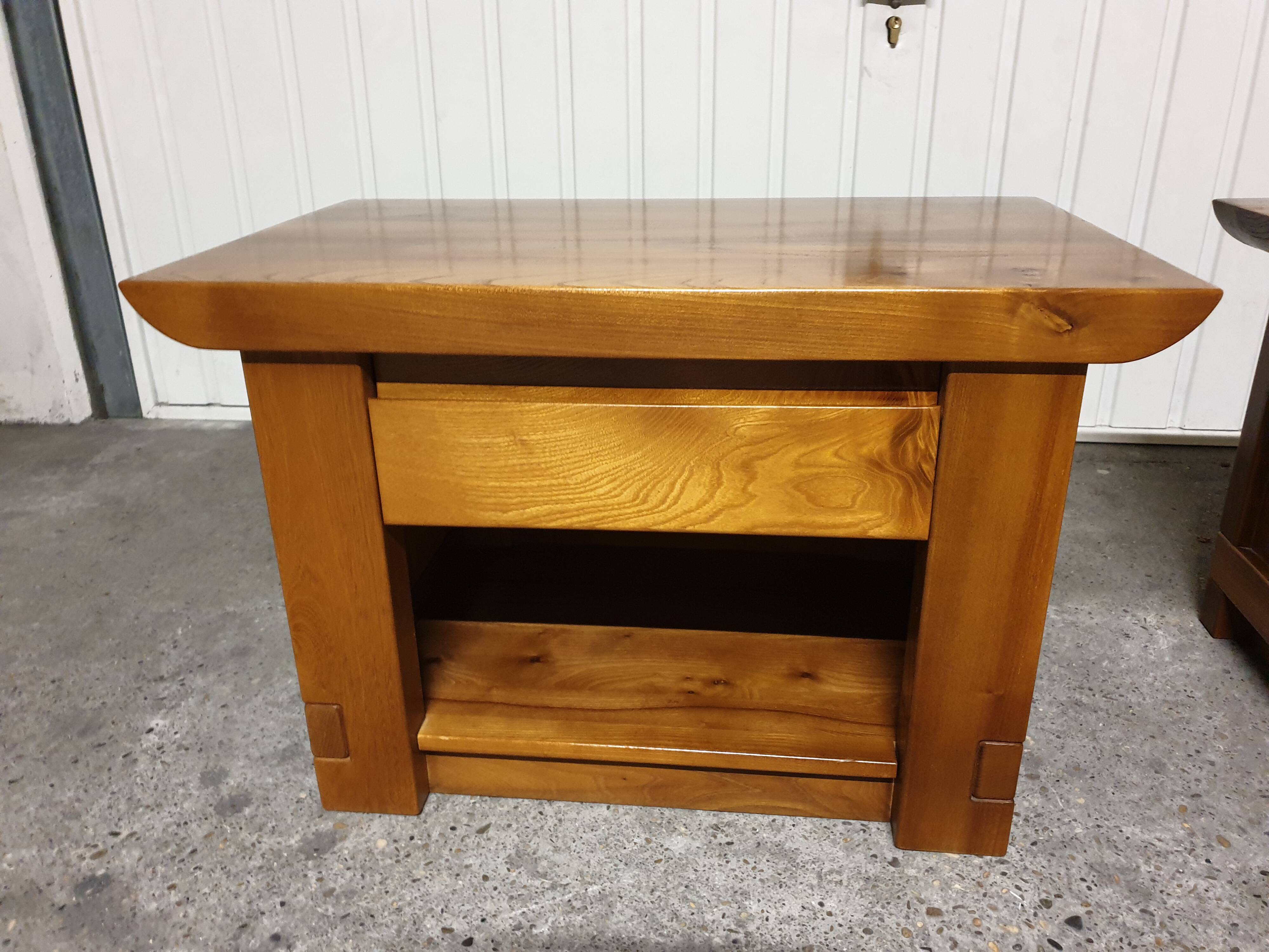 Pair of elm bedside tables Luigi Gorgoni 1980