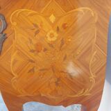 Louis XV chest of drawers in rosewood marquetry