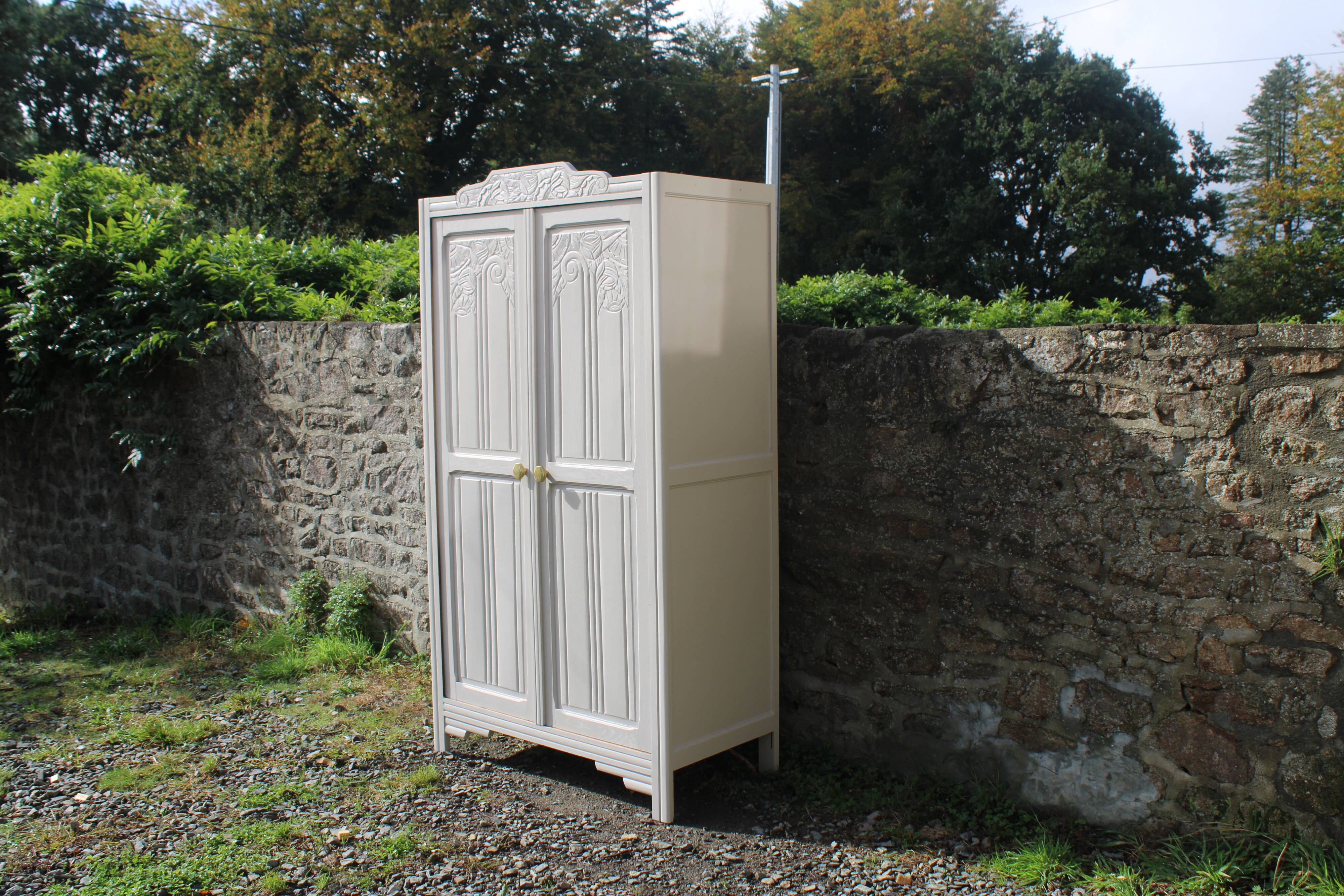 Vintage art deco cabinet