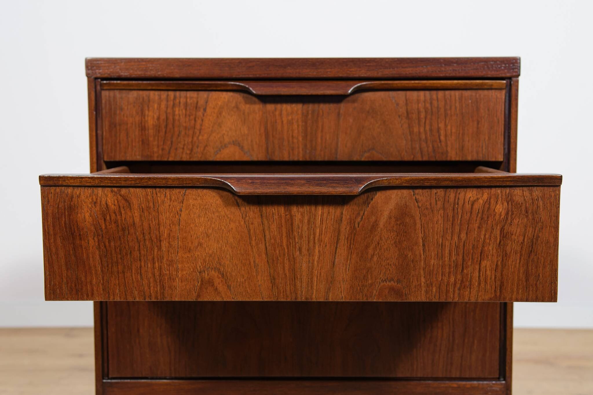 Commode en teck, Danemark, années 1960