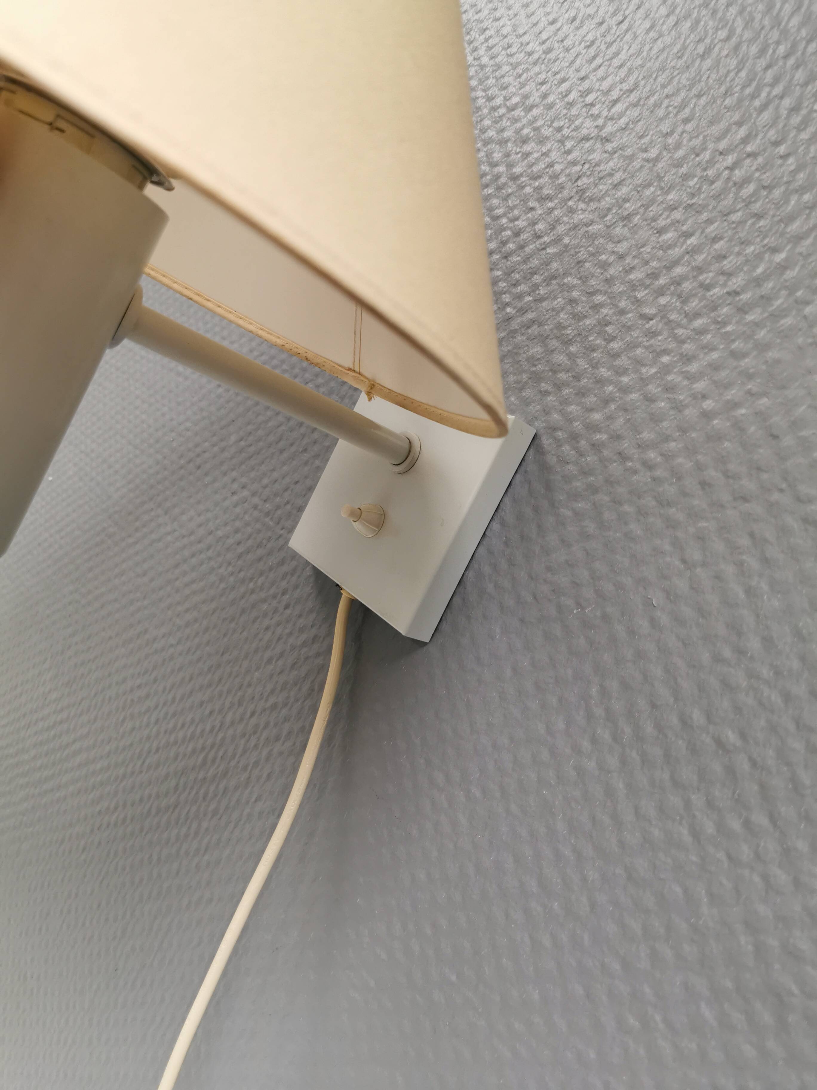 Wall lamp, from Fog & Mørup 1968 (Designed by Jo Hammerborg) model Pastel