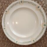 Longwy earthenware dinner service, Longpré pattern, 1895