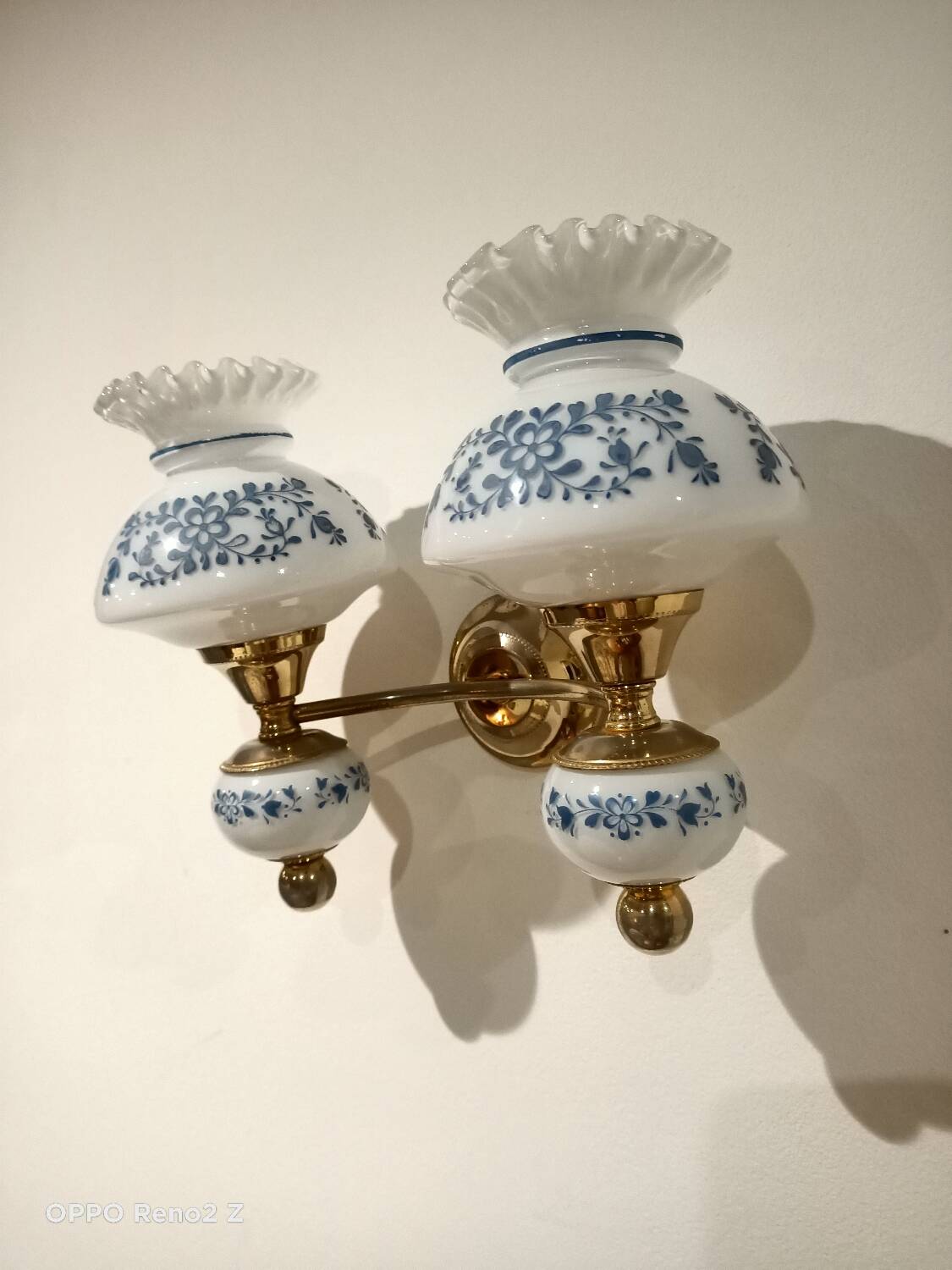 Vintage double wall light