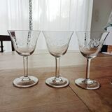 Set of 6 engraved glass stemware glasses