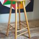 Tabouret de bar en bois blond massif vintage