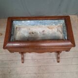 Mahogany planter