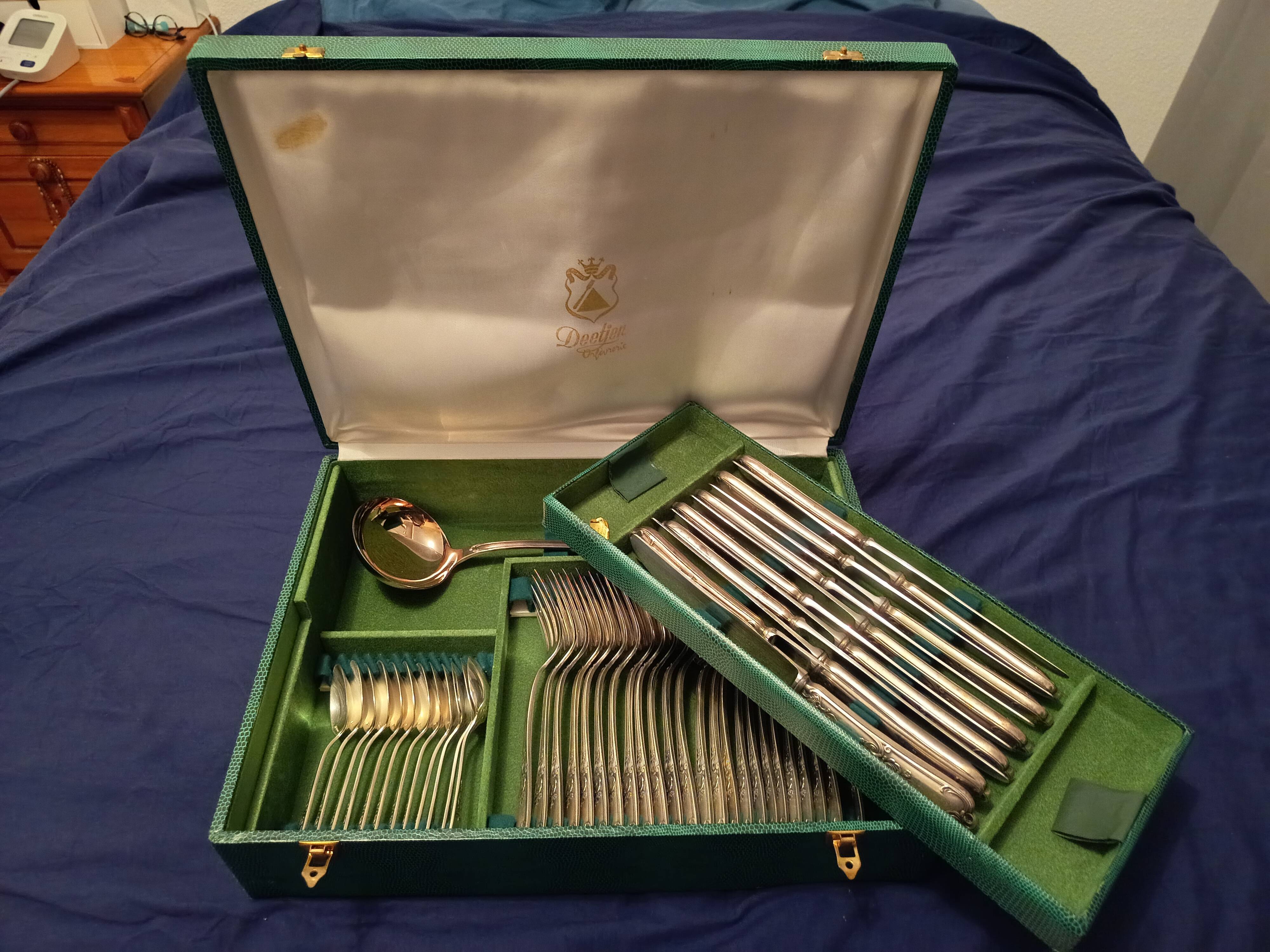 Antique silver-plated flatware set. Complete service for 12 people.