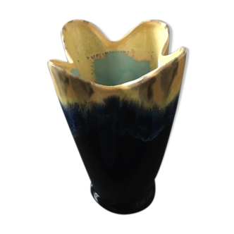 Small flaming vase