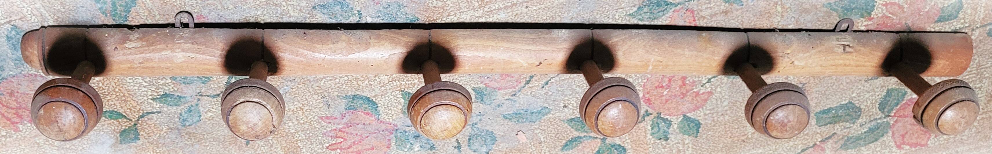 Vintage 6-hook wooden coat rack