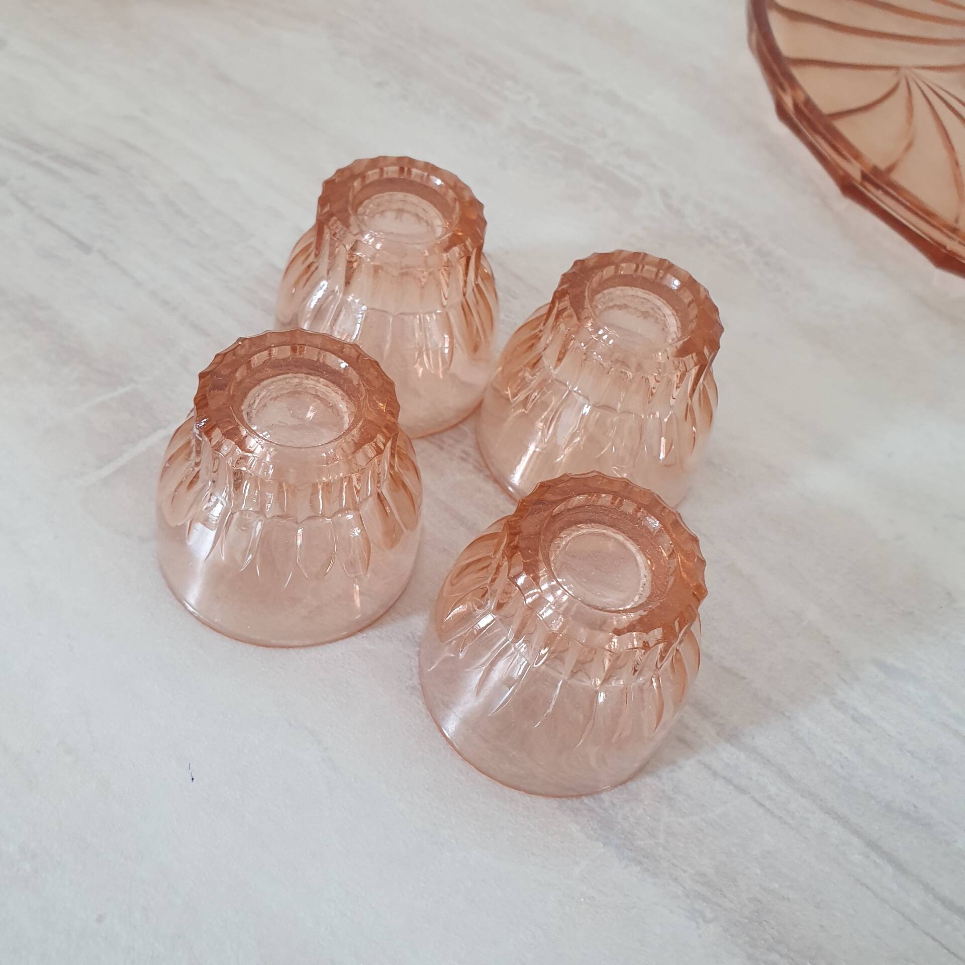 Jug and 4 glasses on Rosaline tray / Liqueur service