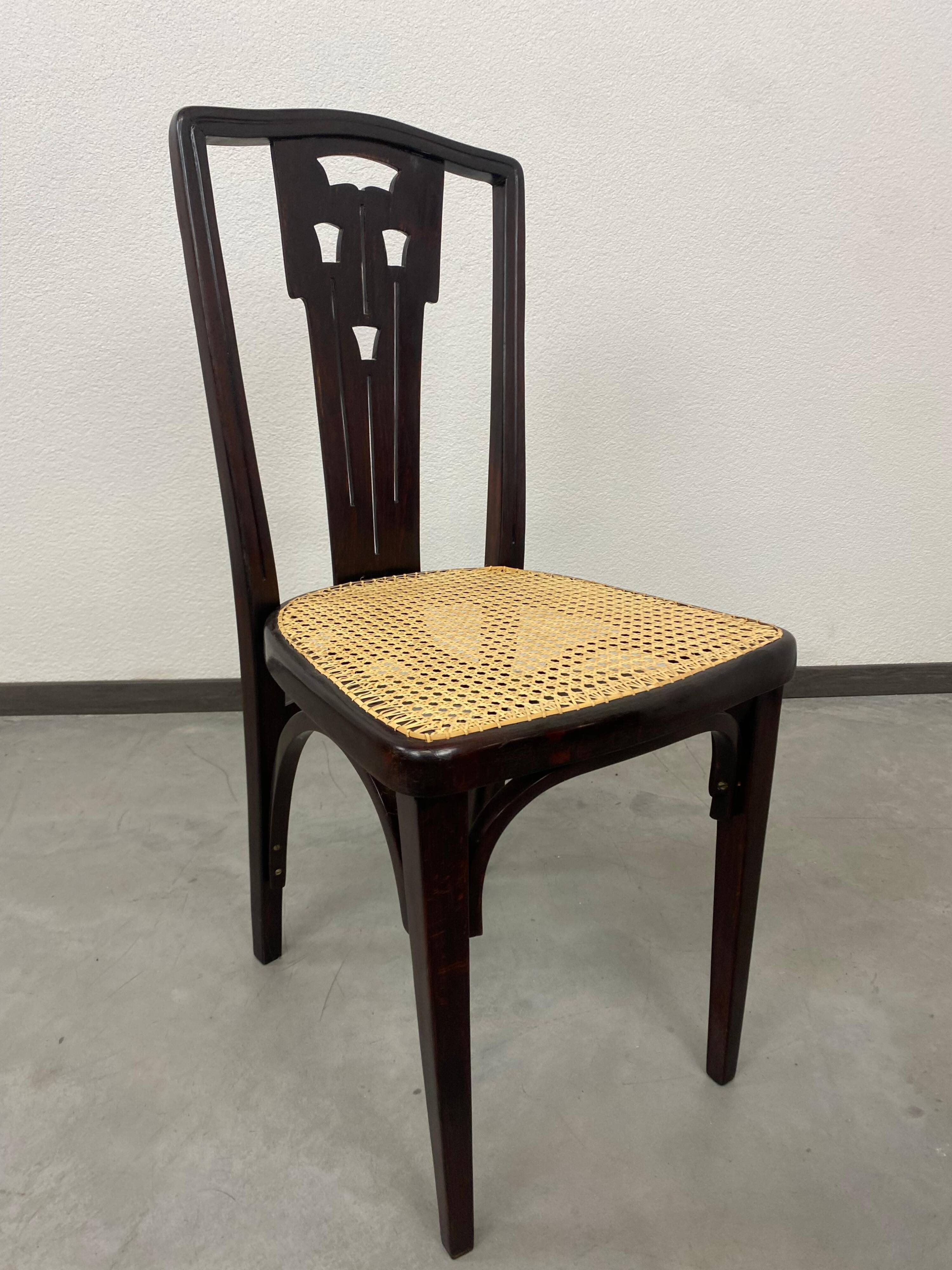 Thonet dining chair no. 733
