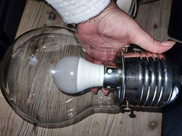 Suspension ampoule