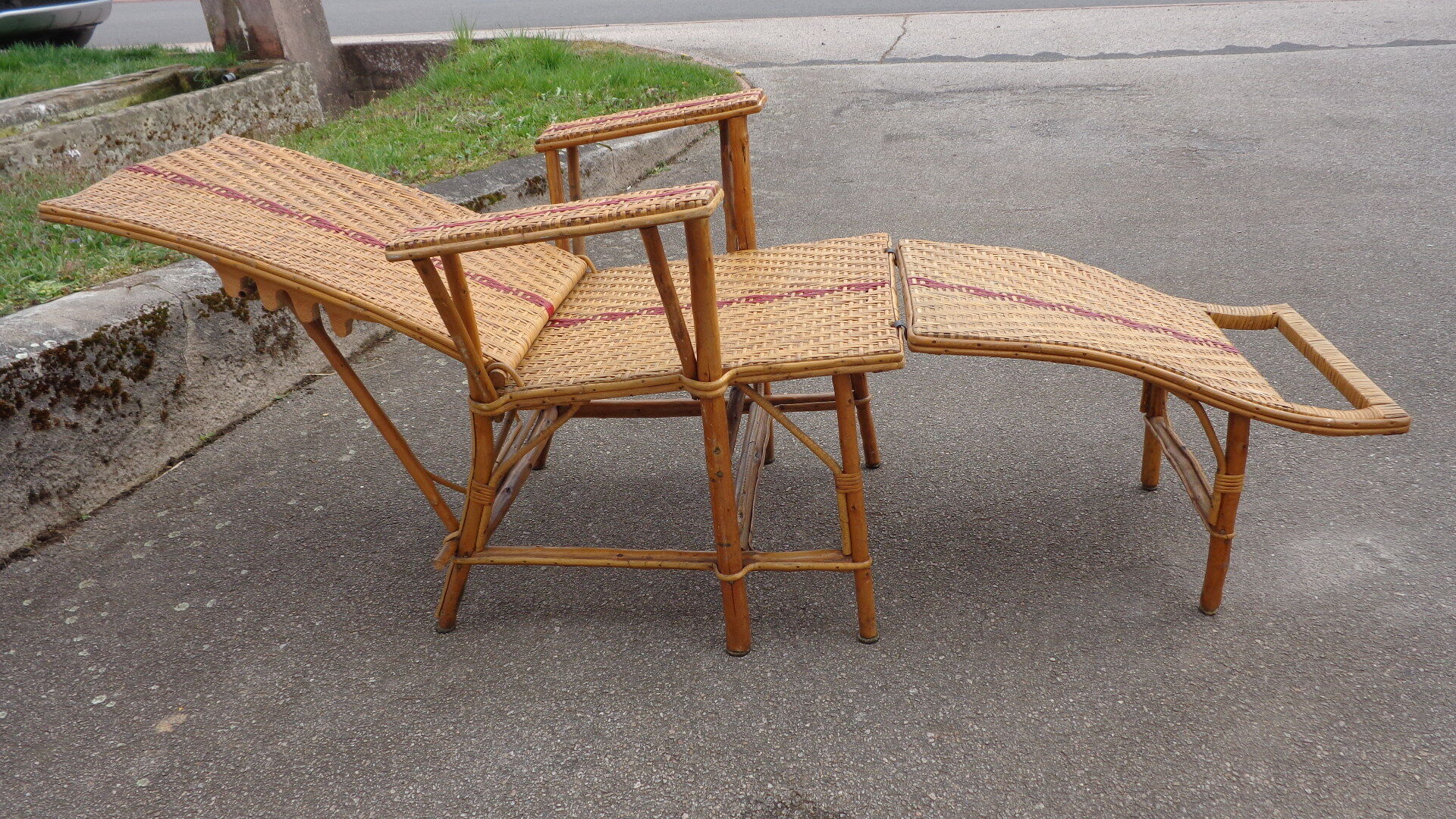 Wicker long chair