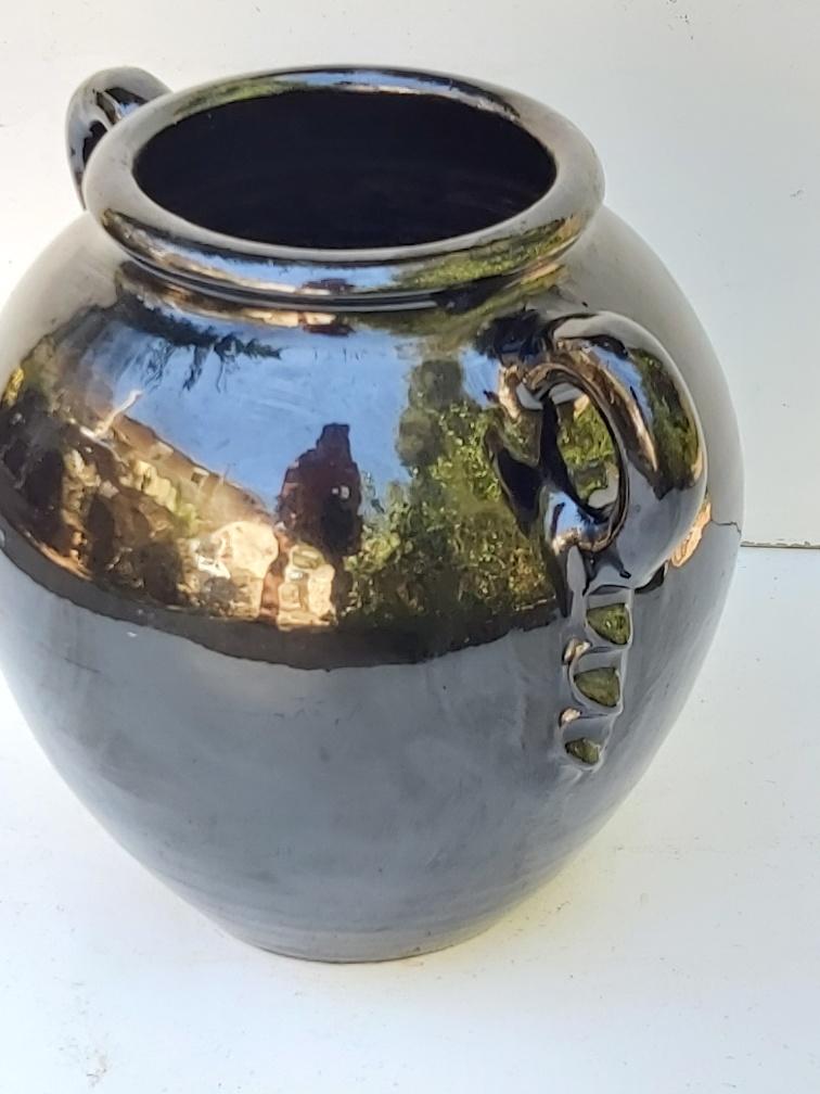 Biot glossy black potiche