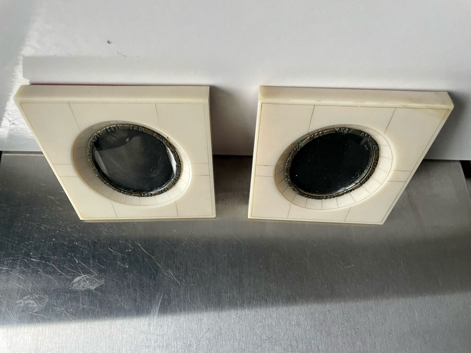 Pair vintage bakelite frames 14.5 cm x 12.5 cm